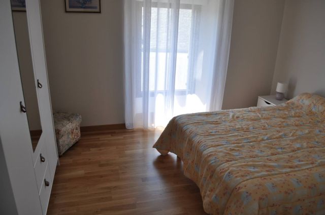 2me chambre lit double  l'tage