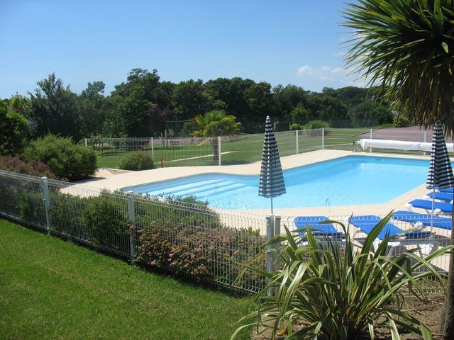 La Piscine  des logis de penlan  clohars carnoet  deux pas de Quimper en bretagne sud